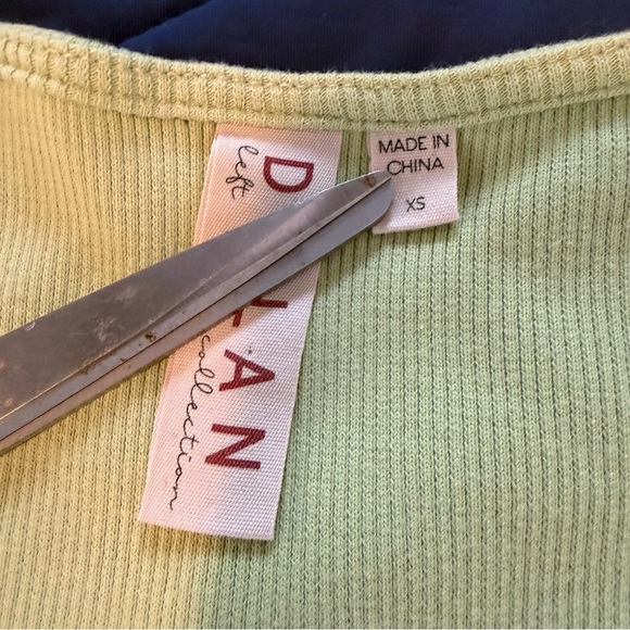 Anthropologie Dolan Light Green Ruffle Sleeve Blouse, Size XS, Great Condition! - Picture 10 of 12